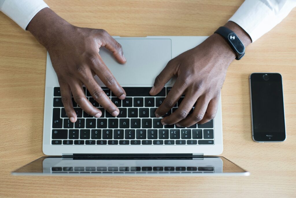 maatwerk laravel website